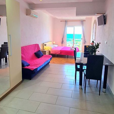 Apartments Ana I Ante Punta ميلنا المظهر الخارجي الصورة