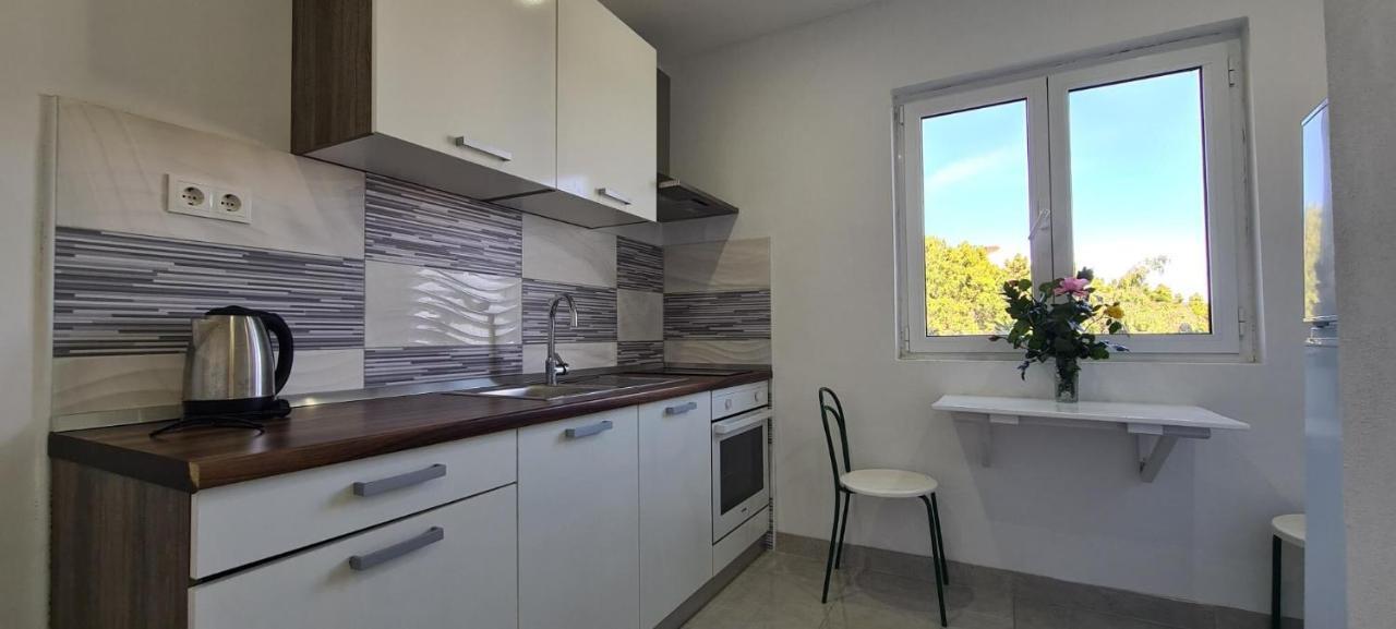 Apartments Ana I Ante Punta ميلنا المظهر الخارجي الصورة