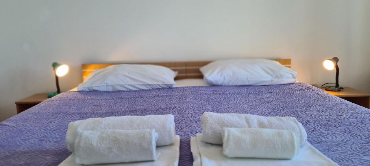 Apartments Ana I Ante Punta ميلنا المظهر الخارجي الصورة