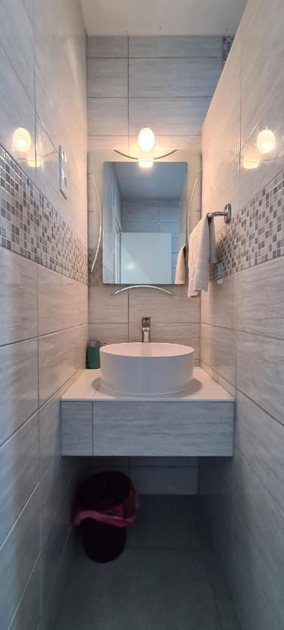 Apartments Ana I Ante Punta ميلنا المظهر الخارجي الصورة