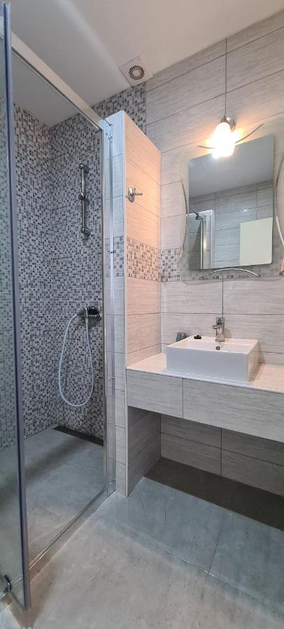 Apartments Ana I Ante Punta ميلنا المظهر الخارجي الصورة