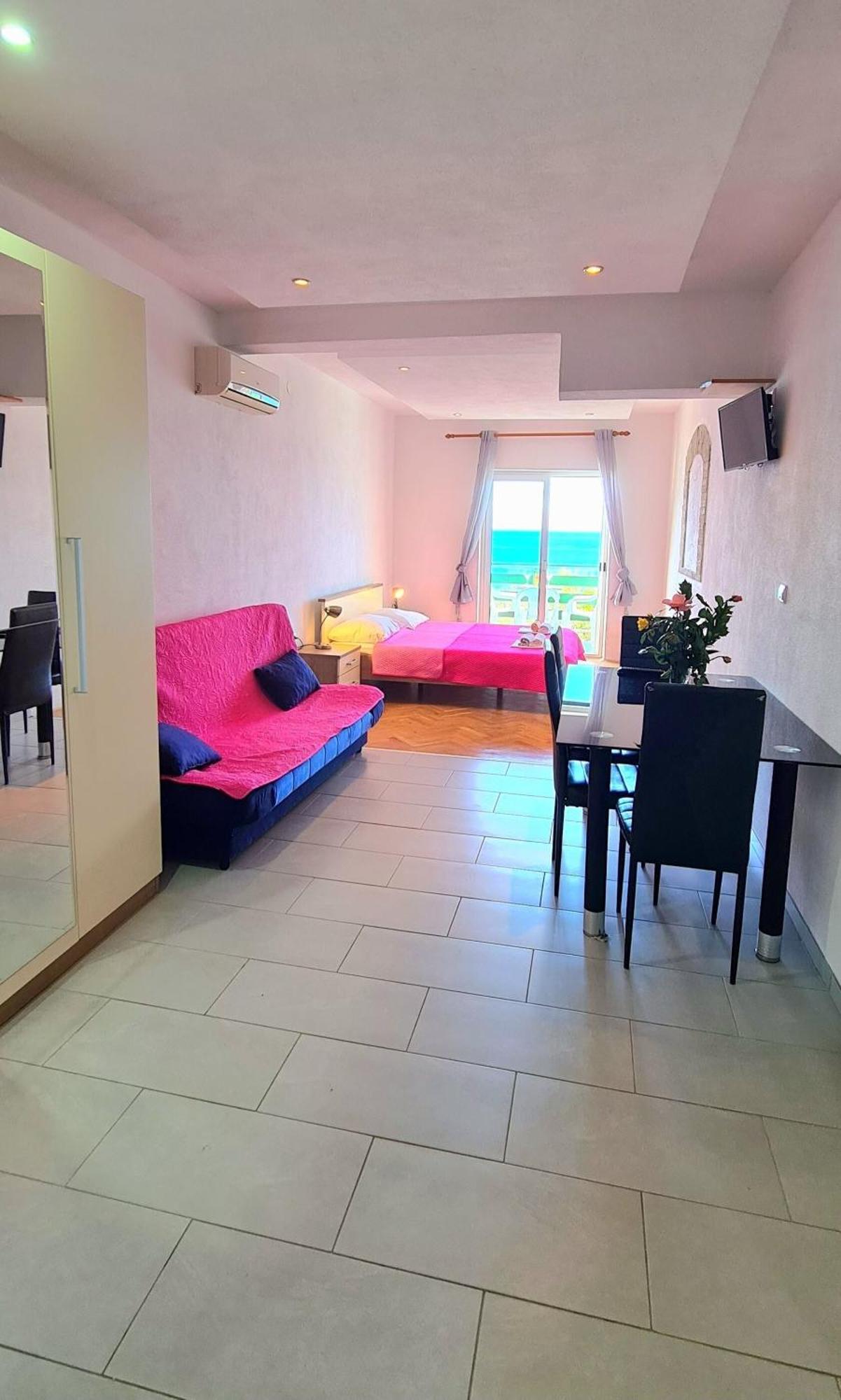 Apartments Ana I Ante Punta ميلنا المظهر الخارجي الصورة